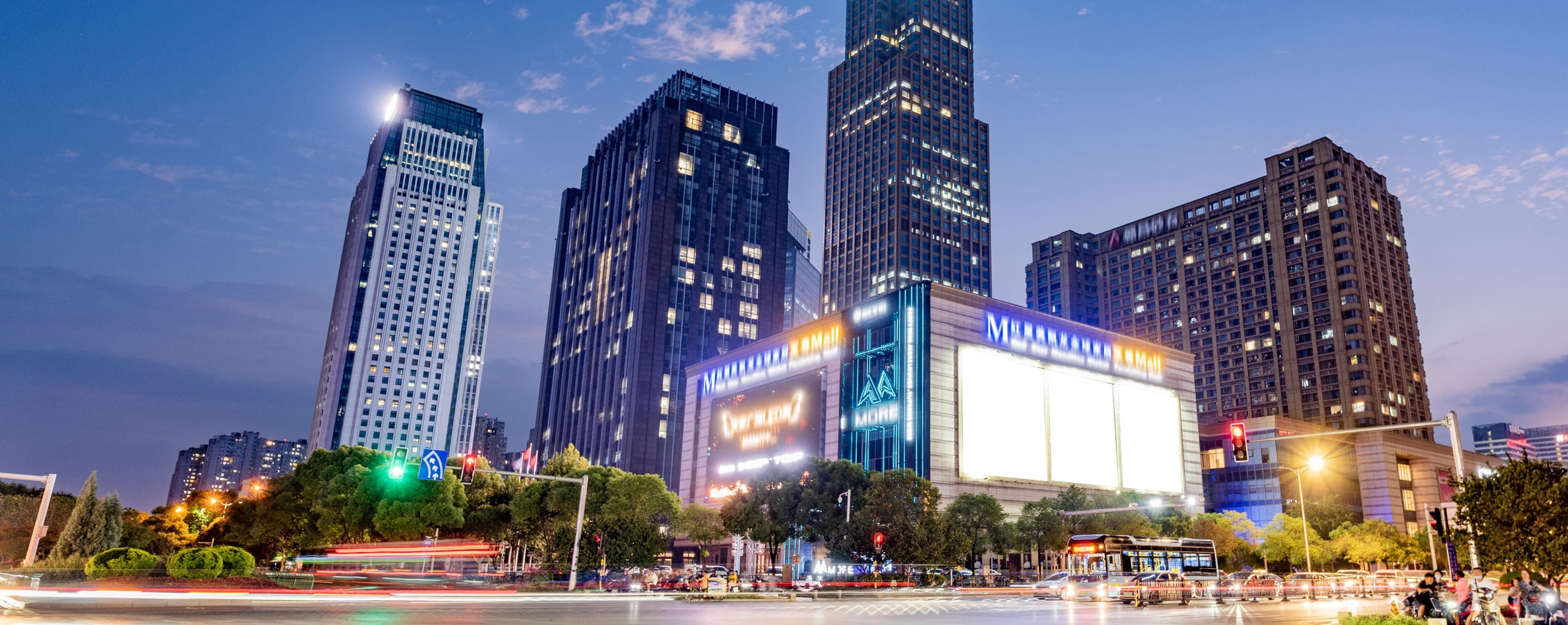 Adams Outdoor Advertising. Searchlight Capital